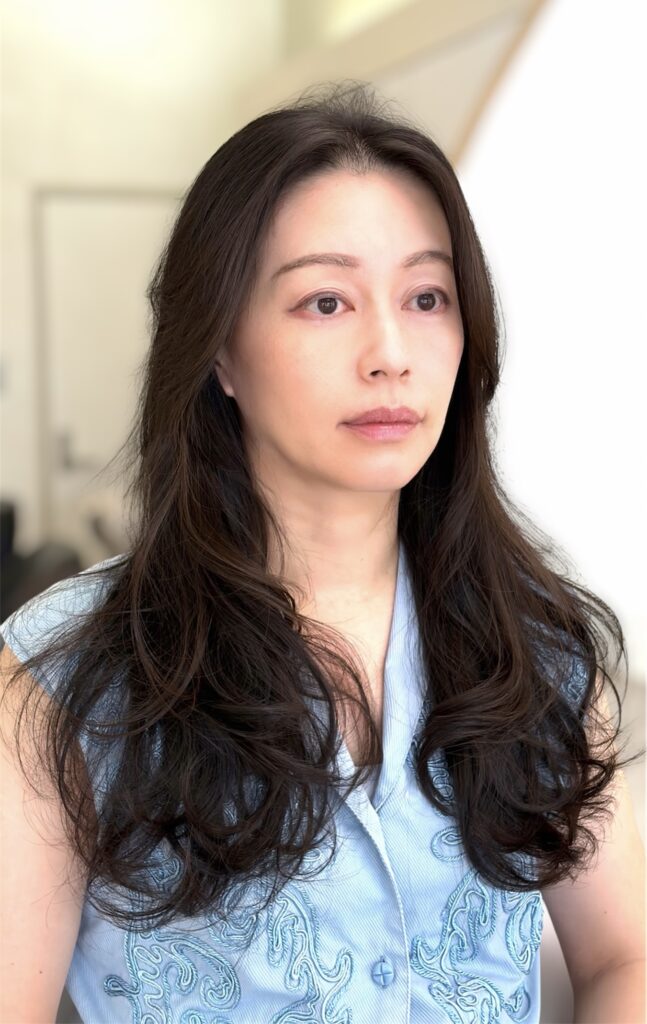 女優のようなゴージャスなミックスカール