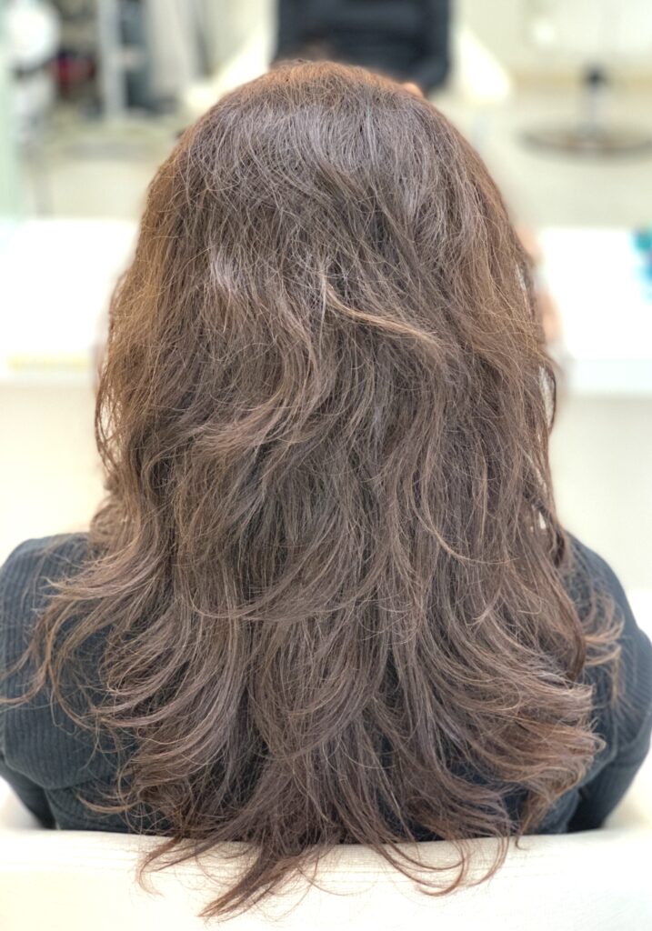 波状毛がエイジングよってクセがひどくなる